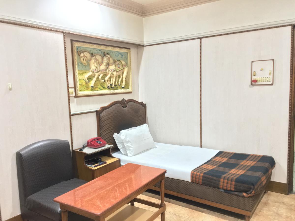 Nalanda Hotel Jamshedpur Extérieur photo